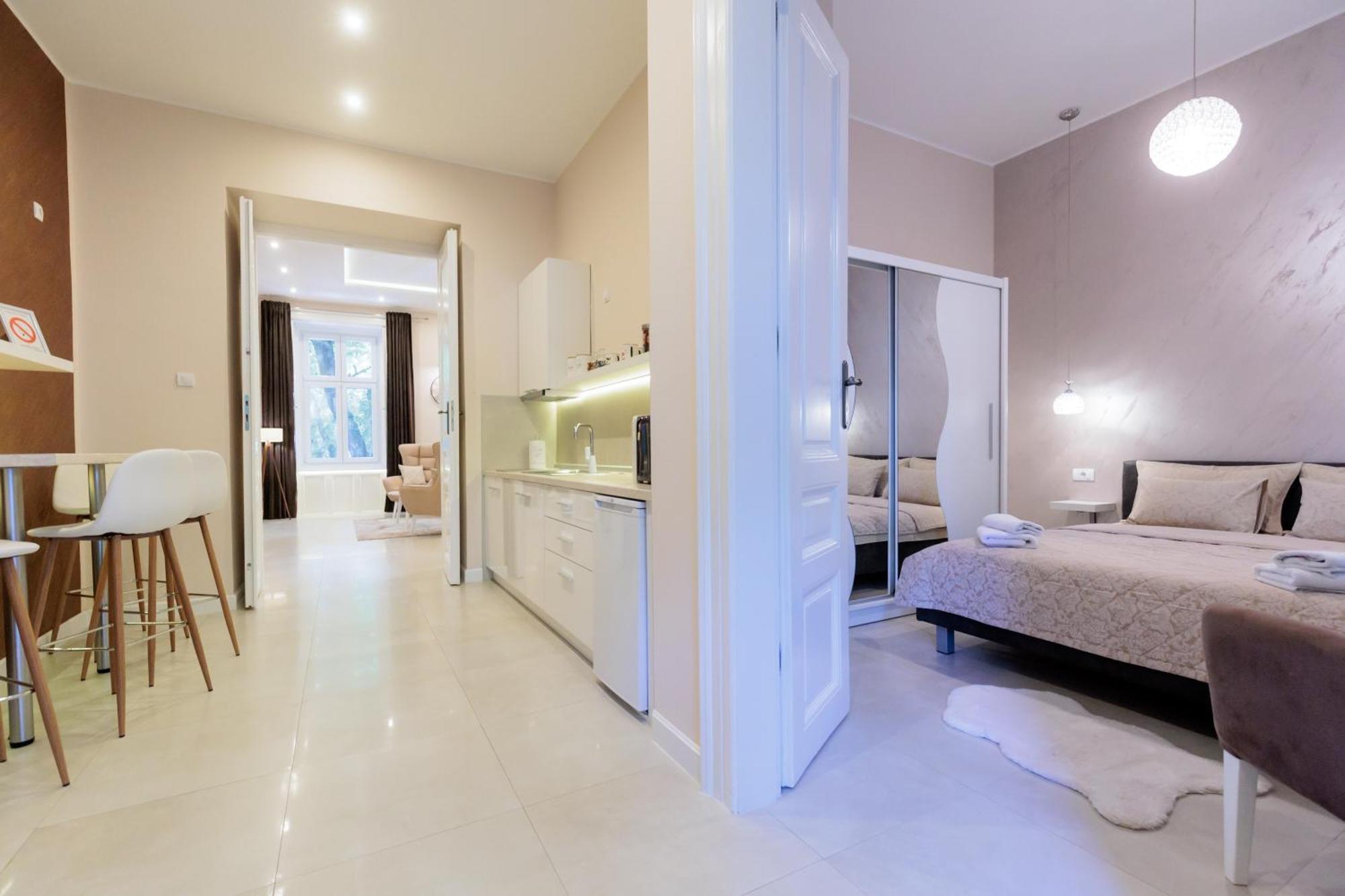 Apartman Mirakul Subotica Exteriör bild